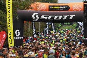 Castagna Bike&amp;Trail Powered by SCOTT 2024, la sfilata dei 2000 è il successo della 20ª edizione