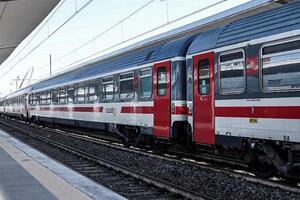 Amorese, Capecchi E Fantozzi (Fdi): “Estate piena di disagi per chi ha scelto il treno nel tratto Lucca-Aulla, infrastrutture carenti, penalizzati gli investimenti