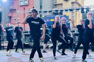Albiano Magra attrazione nazionale per la Tap dancing School. Da tutta Italia gruppi di ragazzi per stage con Ginepro.
