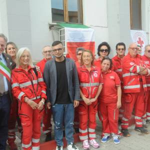 Gruppo volontari con il presidente Cri di Albiano Magra