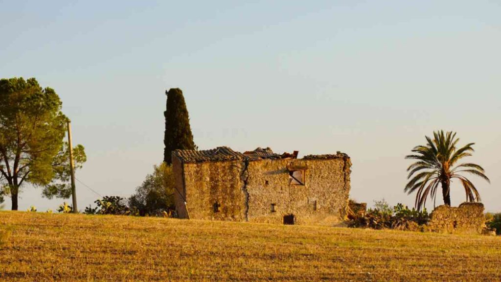 Il borgo con un solo abitante - Lagazzettadimassaecarrara.it