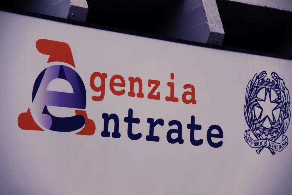 Agenzia delle Entrate (Depositphotos) - Lagazzettadimassaecarrara.it