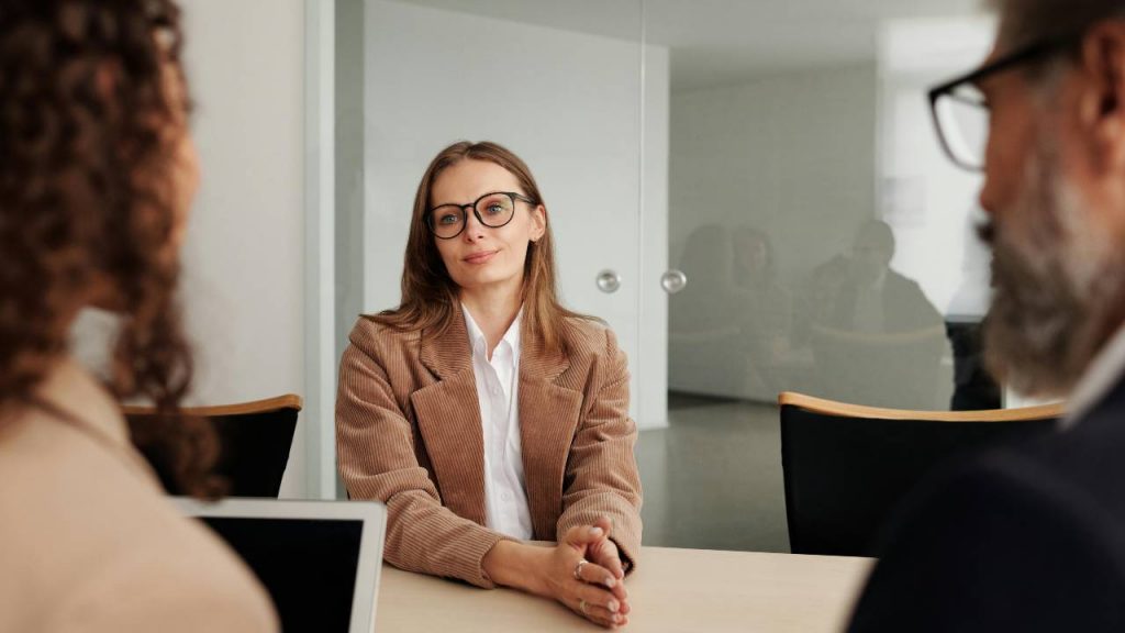 Colloquio di lavoro - Lagazzettadimassaecarrara.it