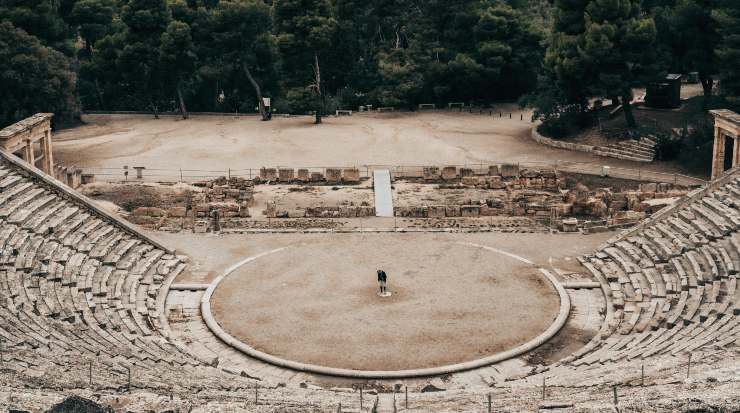 Teatro greco - Lagazzettadimassaecarrara.it